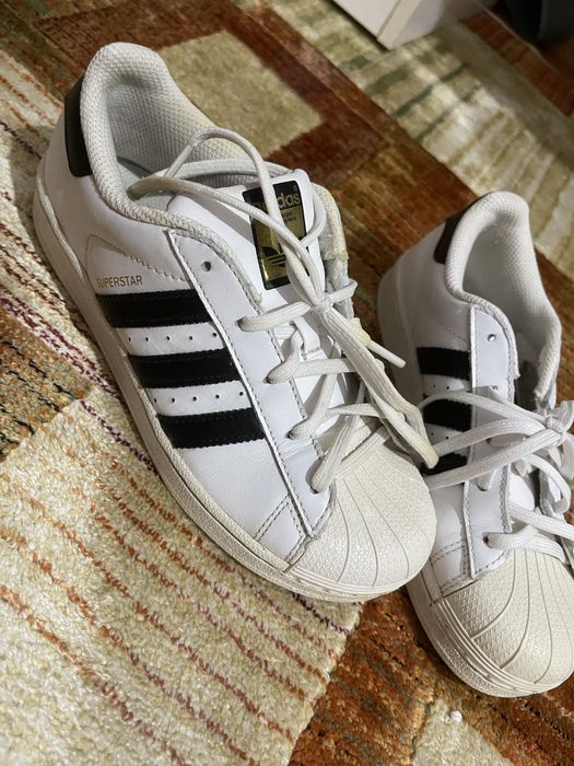 Адидас кеды суперстар