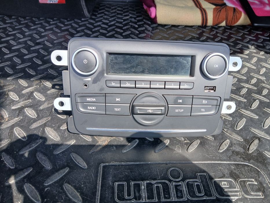 Radio casetofon duster 2020