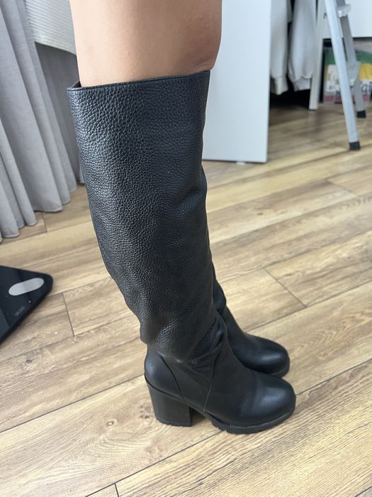 Продам зимние сапожки