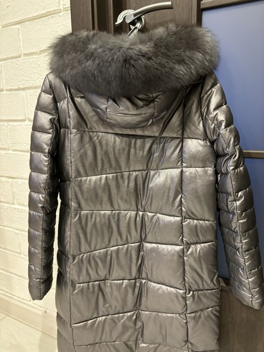 Продам пуховик женский