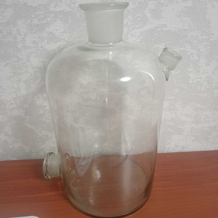 Продам лабораторные колбы