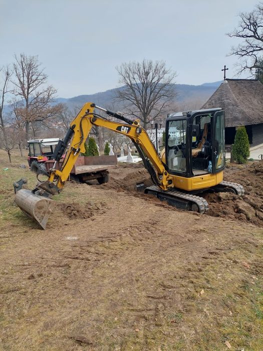 Închiriez excavator -miniexcavator -buldoexcavator -picon!