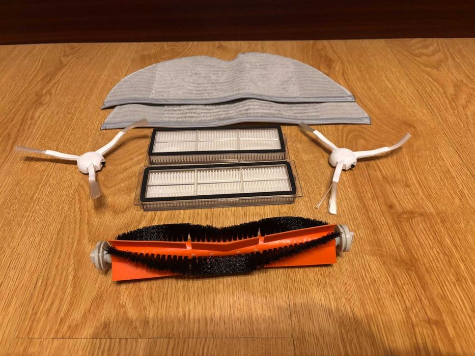 Робот прахосмукачка Xiaomi Mi Robot Vacuum Mop Cleaner, 0.6 л, WI-FI