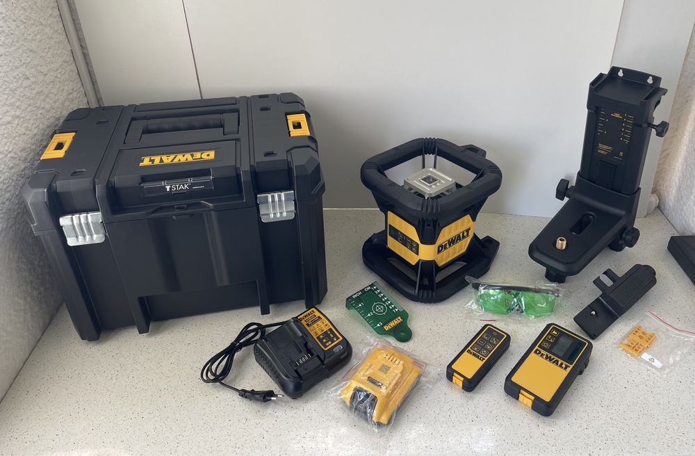 DeWALT DCE079D1G-QW 18V.  Nivela Laser Profesional Rotativ,  360° Grade, Laser Verde. (Raza : 600m.) Original Nou !