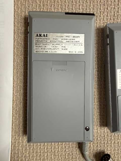 AKAI RC-90, telecomanda infrarosu