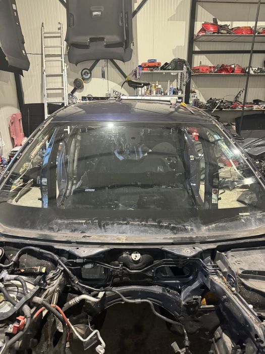 Предно стъкло хед ъп бмв ф10 ф11 head up bmw f10 f11 staklo