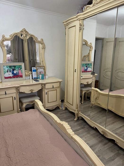 Спальная гарнитура