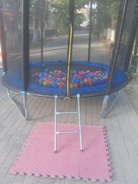 Ось манеж сотлодь срочна 140000тенге