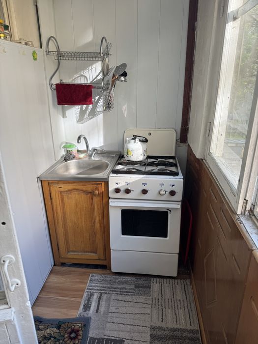 Продам газ плиту