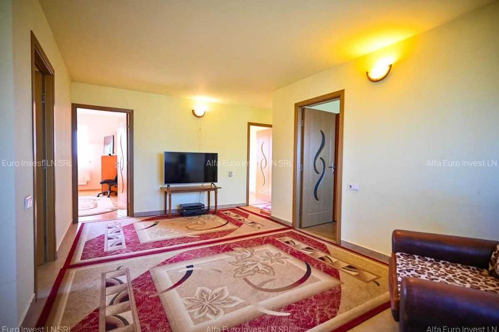 Proprietar casa  198 mp +teren 650 mp,5 camere,4 bai,garaj,Sanpetru