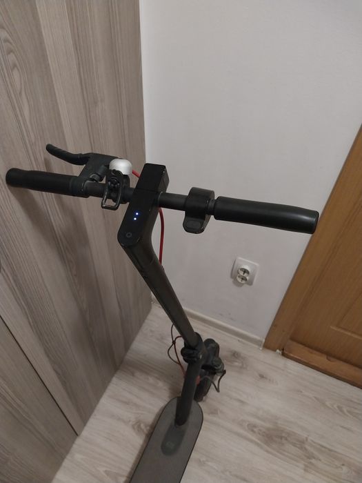 Trotineta Electrica Xiaomi M365 + Boxa JBL Go 3
