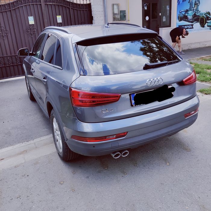 Vînd Audi Q3 in stare f buna