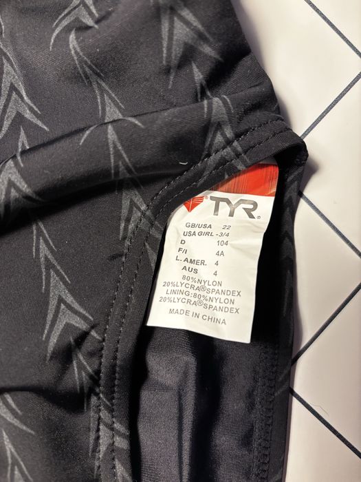 Costum tehnic competitie NOU inot Tyr Fusion 2 Aeroback marime 22