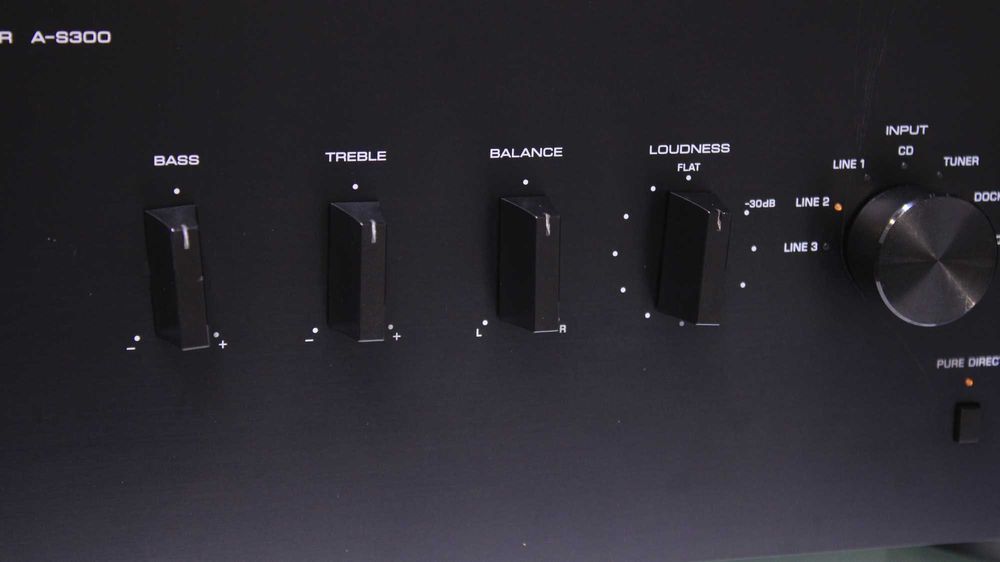 Amplificator/statie Yamaha 2x90W(A-S300).