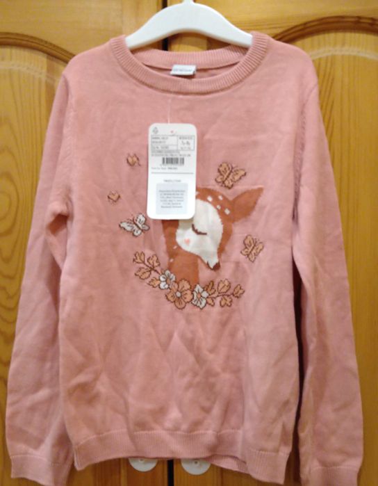 Нов пуловер 6-7 г.