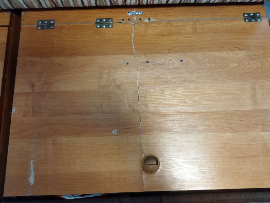 Продам диван в хорошем состоянии