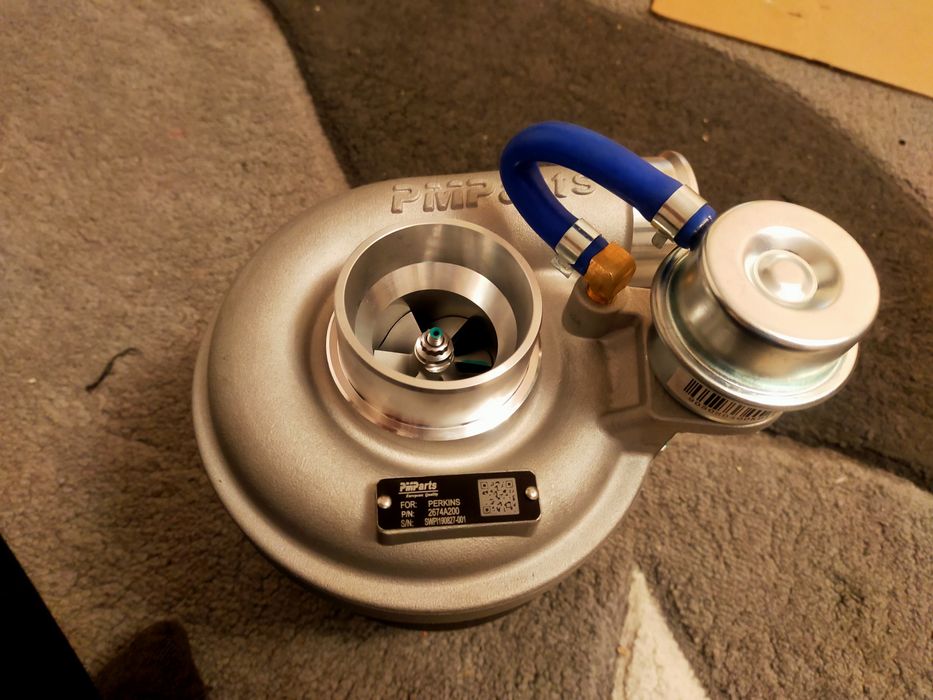 Продам запчасти на Perkins