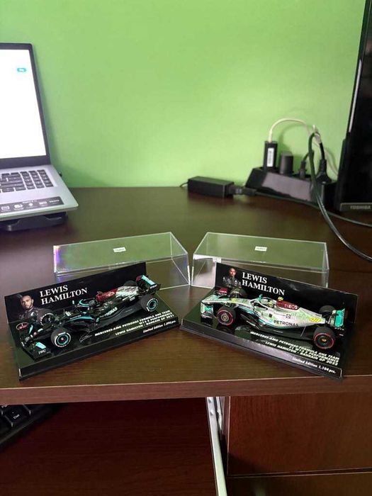 продавам колекция формула 1 на  Lewis Hamilton MINICHAMPS 1/43 Мercedes