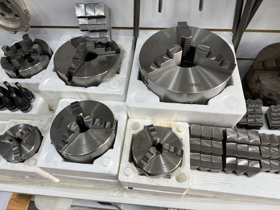 Токарный патронлар ва улар уч кулачок сухариклар хар хил диаметрарда