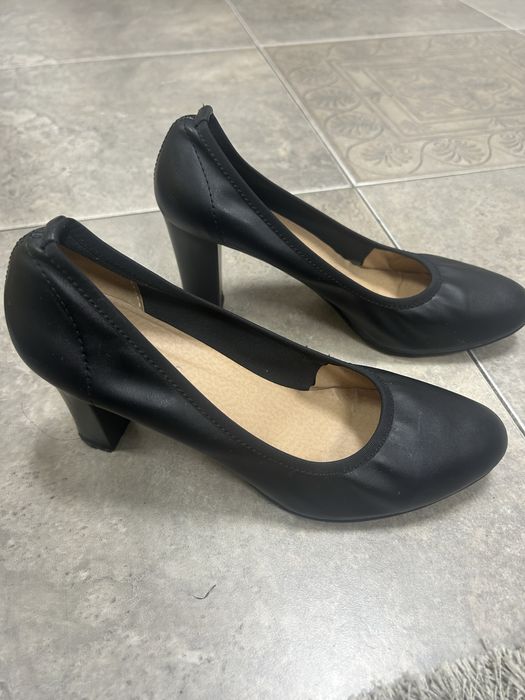 Туфли женские.