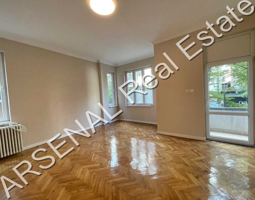 Дава се под наем Офис в София, Център - 110 кв.м за 800 € - Снимка #4