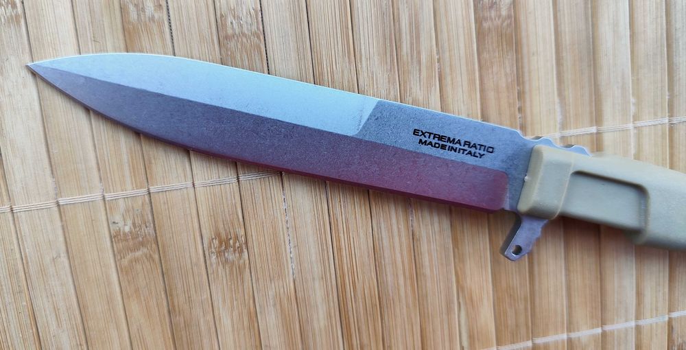 Dagger Misericordia Desert