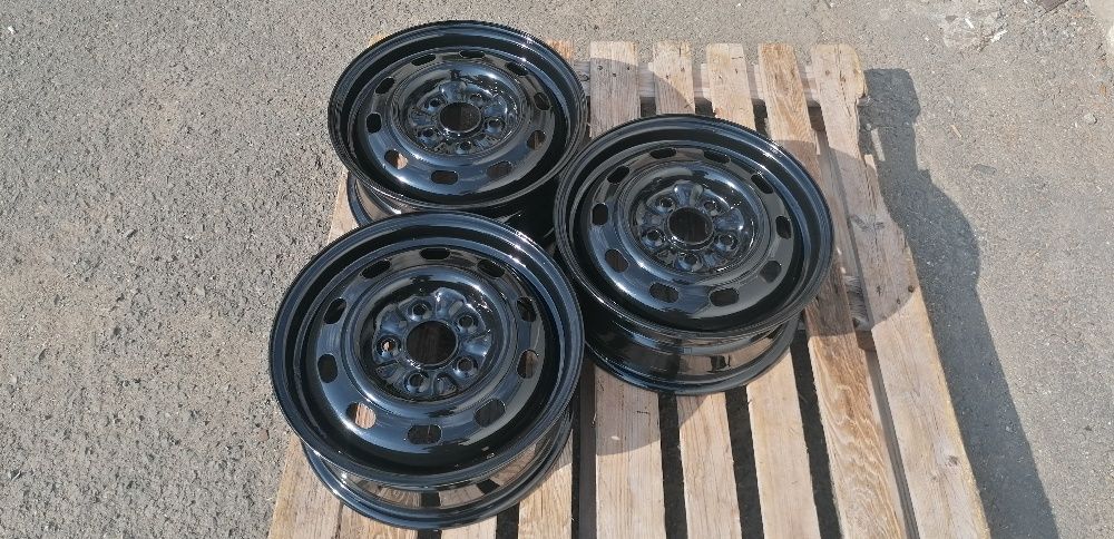 15 цола 5 х 114,3 мм КИЯ Карнавал / Хюндай Трайджет - Оригинал !