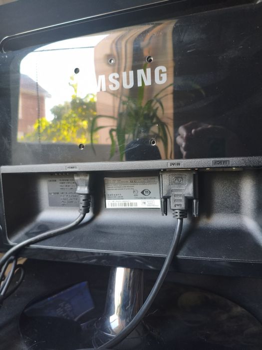 Продам монитор SAMSUNG