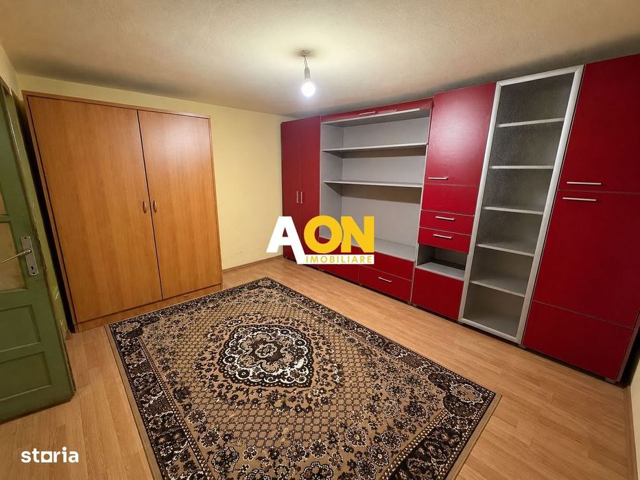 Casă cu 7 camere de vânzare în Meteș, 810 mp teren