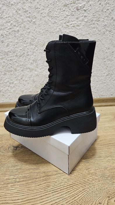 Дамски черни боти