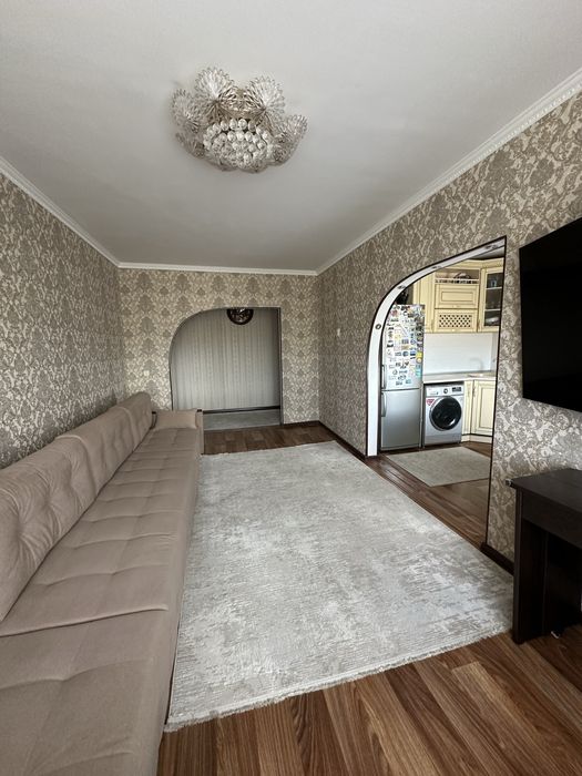 Продам 3-х  комнатную кв