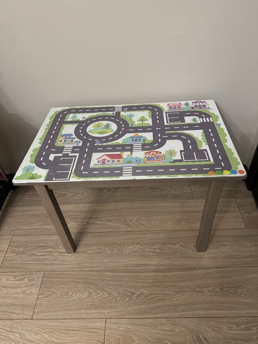 Детский стол, стул и мольберт Ikea