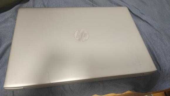Лаптоп Hp 256gb.