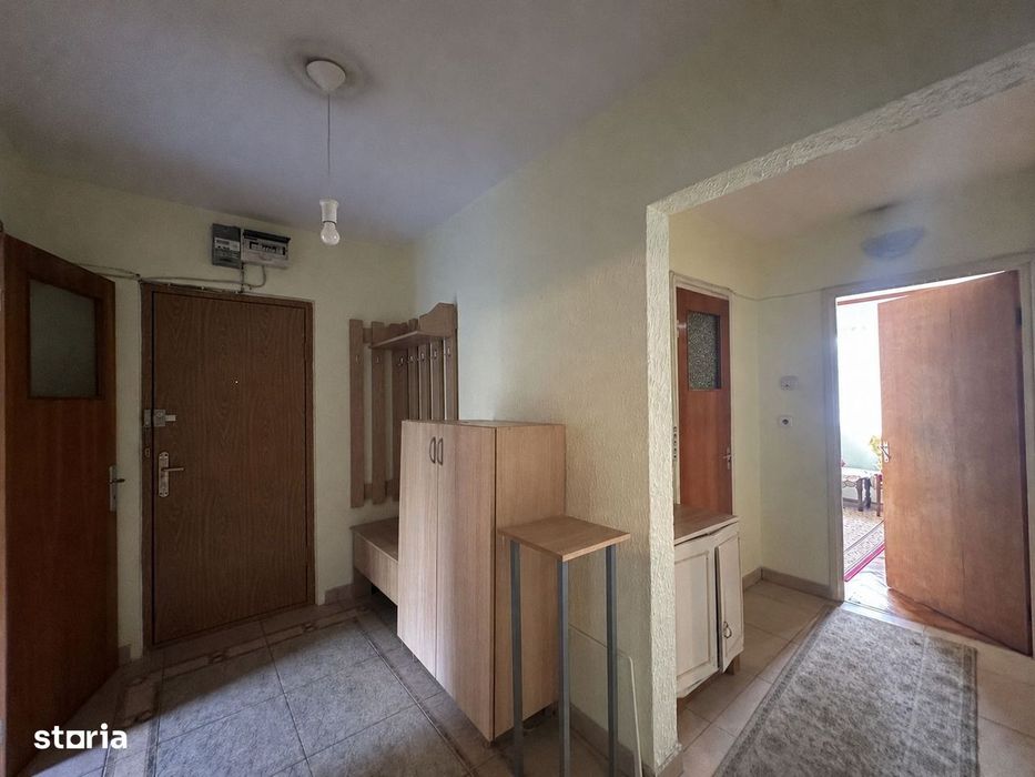 Apartament decomandat cu 3 camere și balcon | zona Brâncoveanu