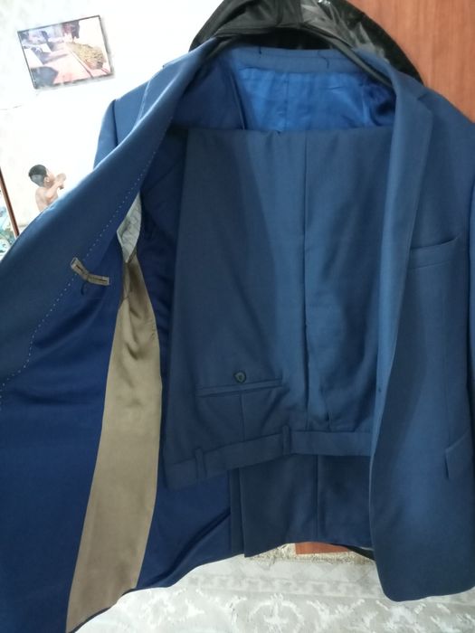 Кастюм двойка срочно