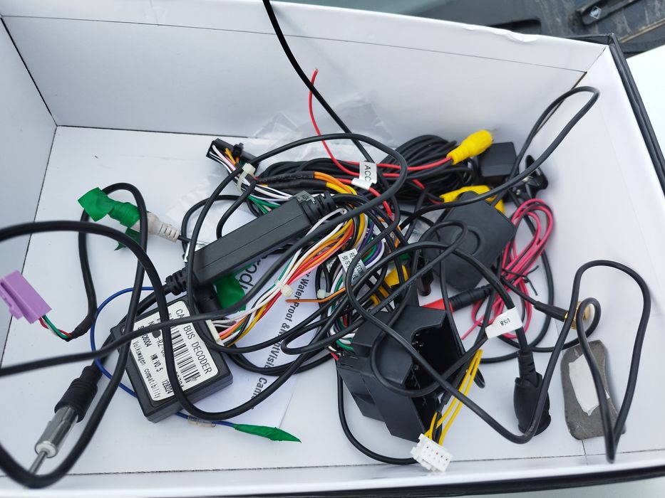 Navigatie pt vw skoda cu android, bluetooth, usb, aux