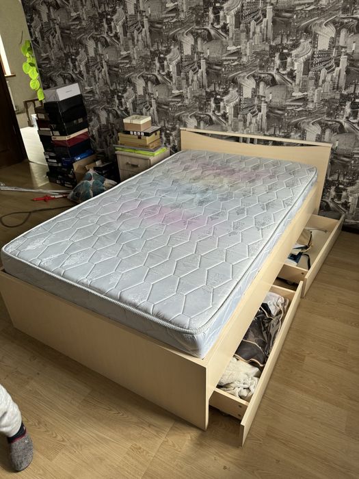 Кровать полуторка