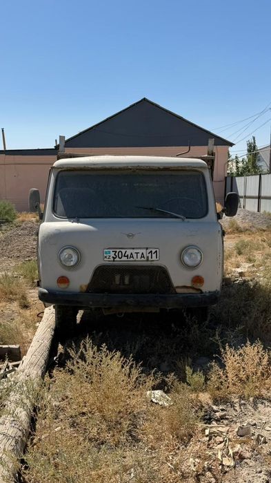 Продам УАЗ бортовой