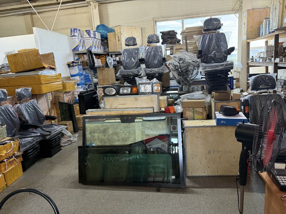 Запчасти на грейдер