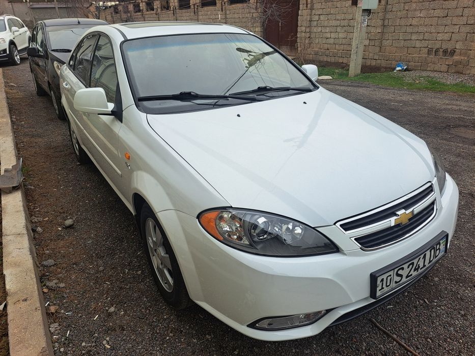 Ласетти 2010 йил механика олди жентра килинган