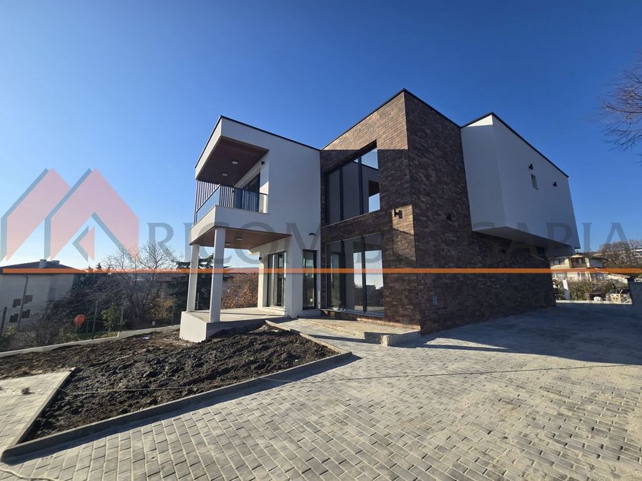 Къща в Варна-Виница площ 256