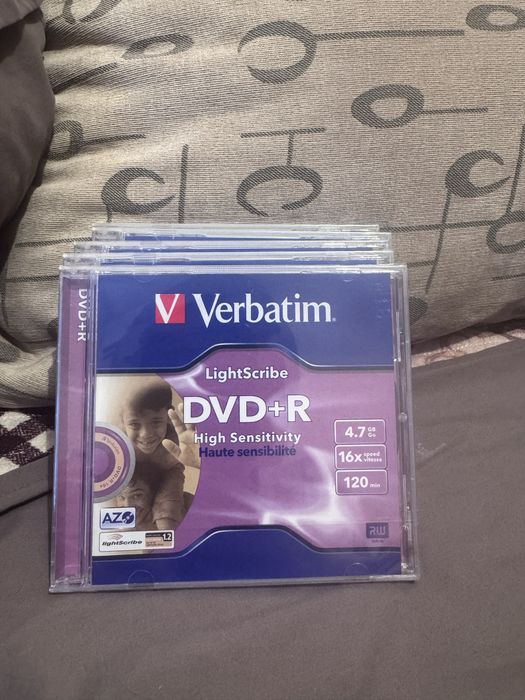 Диски DVD  R новые