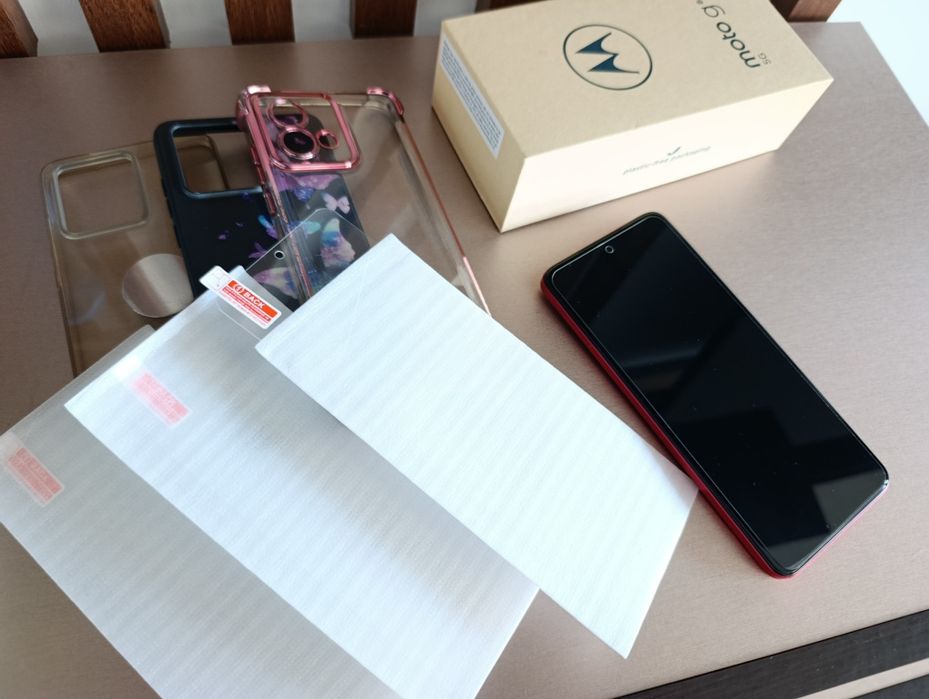 Motorola g84 5G  Viva Magenta 12 GB RAM 256 GBMemorie