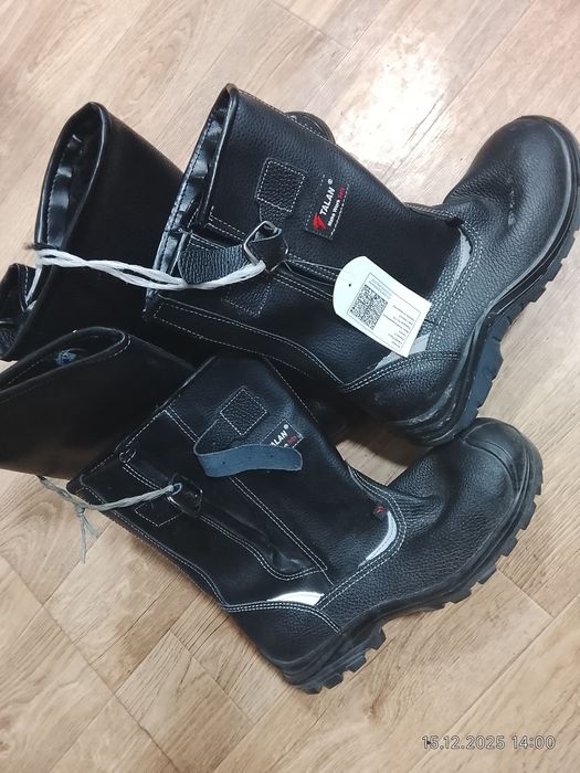 Рабочие ботинки зимние  сапоги