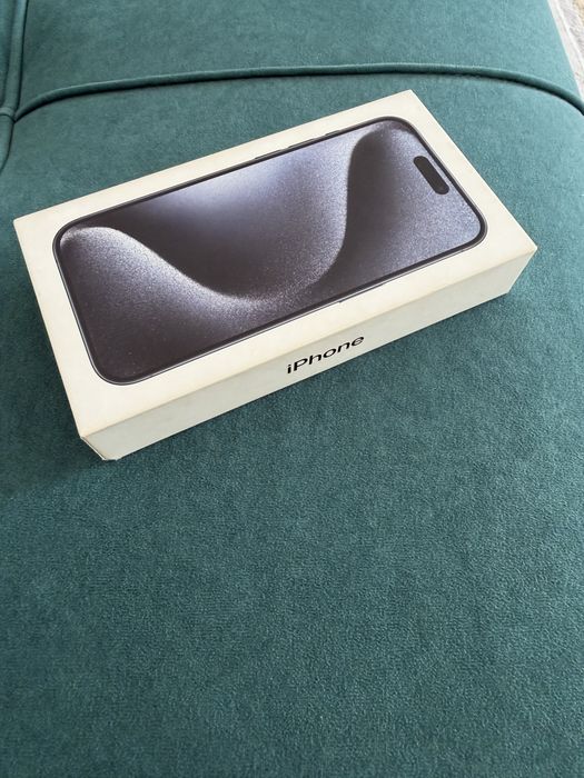 Айфон 15 Про в отличном состоянии.  iPhone 15 Pro