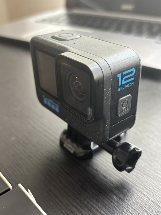 GoPro Hero 12 (с аксесоари) – отлично състояние