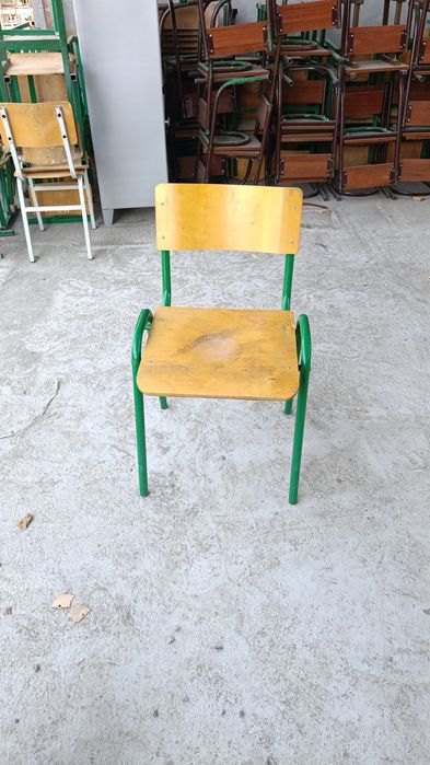 Parta va stol stullar turli mebellar