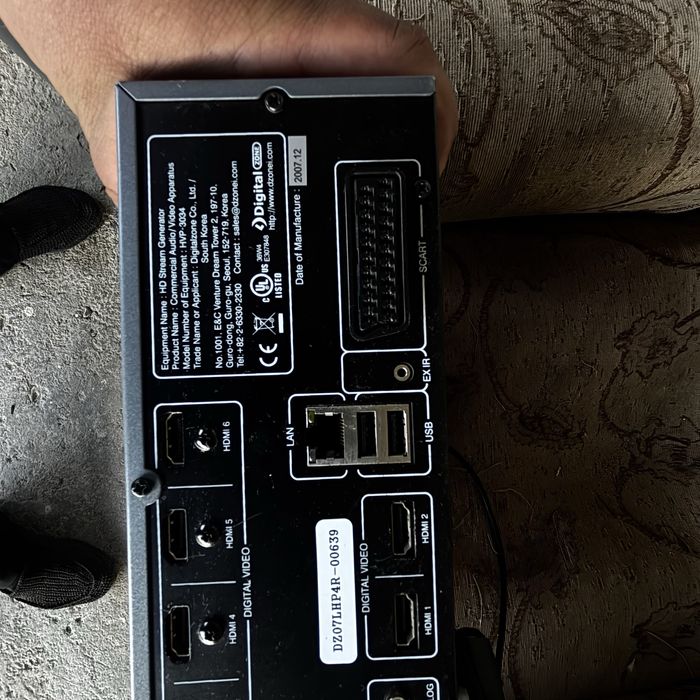 4k девиди усилителе выходом сразу на 5 икранов