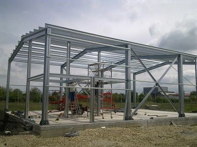 Vand hala metalica 16m x 35m complect la cheie