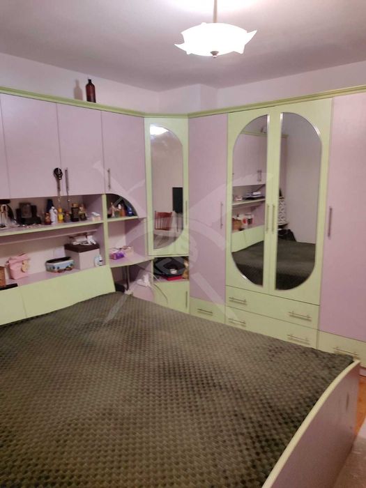 Продава се Тристаен апартамент в Пловдив, Център - 80 кв.м за 2075 €/кв.м - Снимка #2